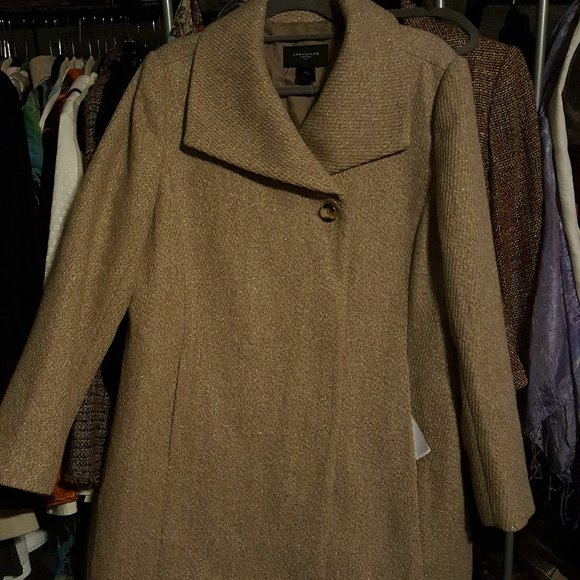 Ann Taylor Jackets & Blazers - ANN TAYLOR Coat